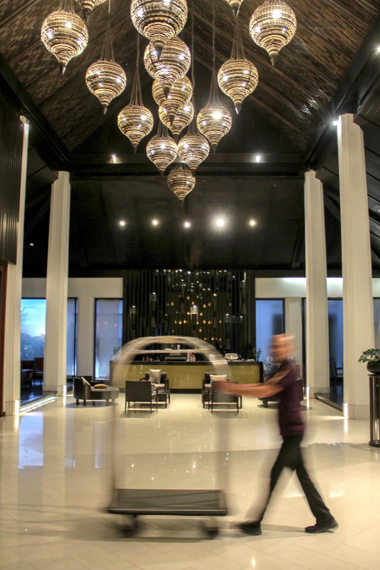 Avani Khon Kaen Hotel & Convention Centre Exterior photo